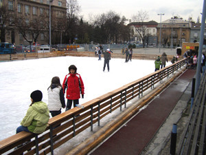 beograd-potrebna-osoba-na-demontazi-klizalista-big-0