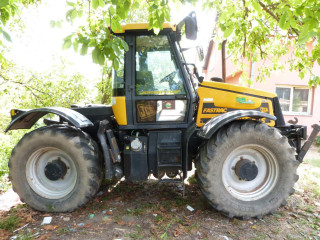 Traktor JCB Fastrac 213 4ws