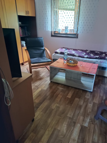 na-prodaju-kuca-u-centru-kusadka-big-3
