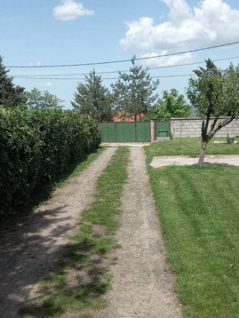 avala-kragujevacki-put-200-m2-uknjizena-130000-e-big-2