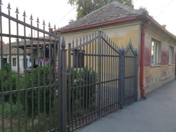 kuca-i-gradjevinsko-zemljiste-u-centru-pozarevca-big-1