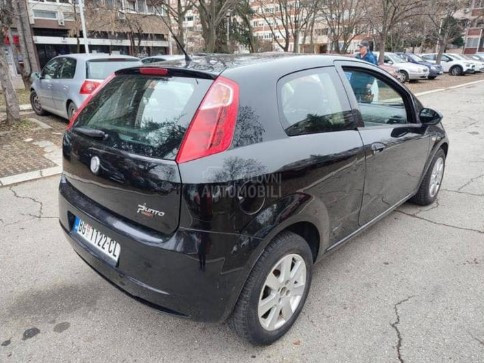 fiat-grande-punto-19-mjet-2007-god-2500e-big-3