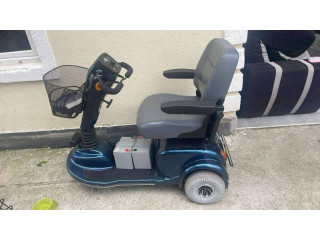 Invalidski skuter elektricni