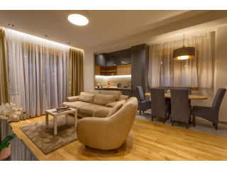 STAN NA PRODAJU LUX TROSOBAN KALMAN SA GARAŽOM