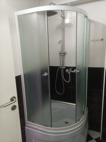 namesten-stan-u-kuci-50m2-na-prvom-spratu-zaseban-ulaz-big-4