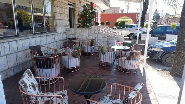 potrebne-radnice-caffe-enigma-big-3