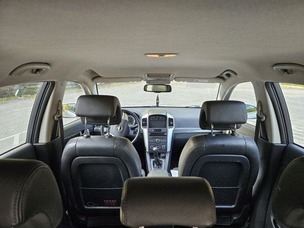 chevrolet-captiva-20d-4x4-big-3