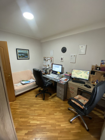 izdaje-se-stan-prvomajska-zemun-600-e-na-i-spratu-big-3