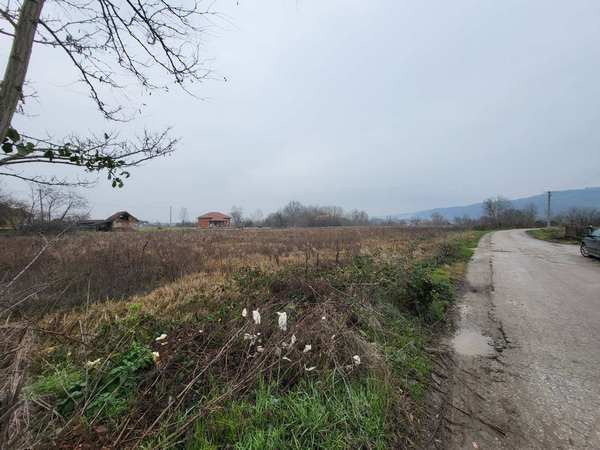 plac-u-prijevoru-102-ara-dve-parcele-big-0