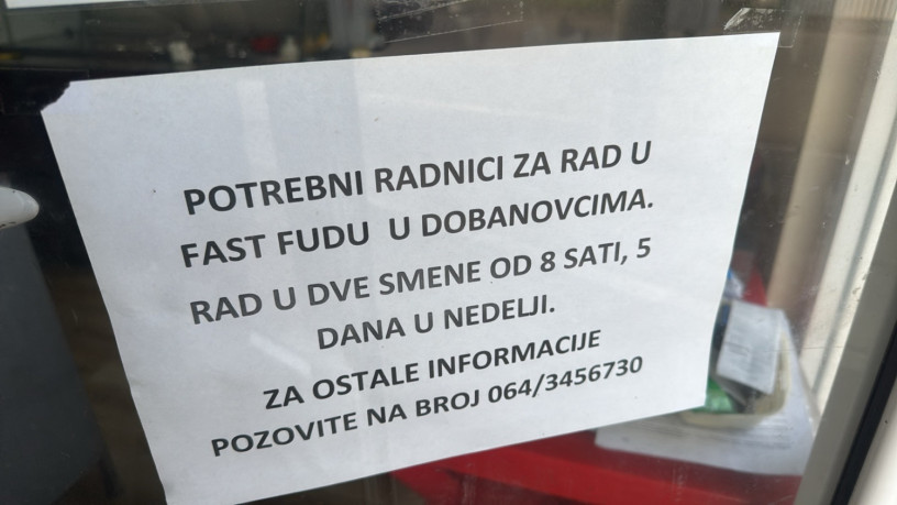 potrebni-radnici-u-fast-fudu-big-0