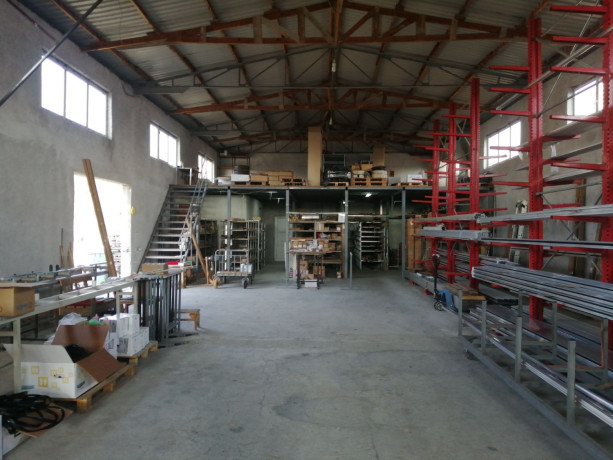 prodajem-izdajem-poslovni-objekat-sa-halom-ul-vinogradska-big-1