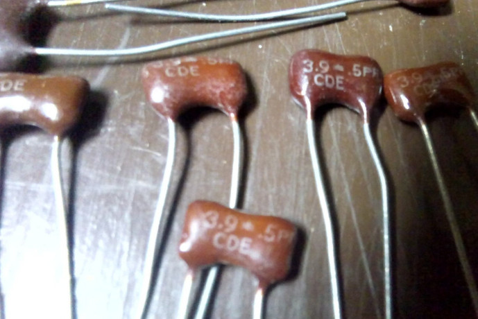 silver-mica-cde-elmenco-ae-kec-lemco-sangamo-saha-sgm-big-1
