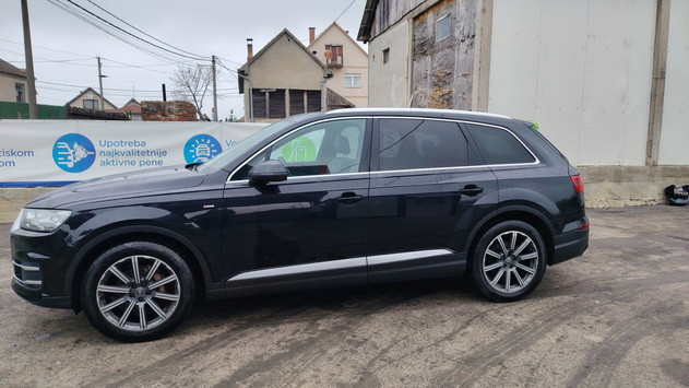 audi-q7-4x4-s-line-2015-top-oprema-big-1