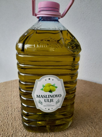 domace-maslinovo-ulje-i-masline-big-3